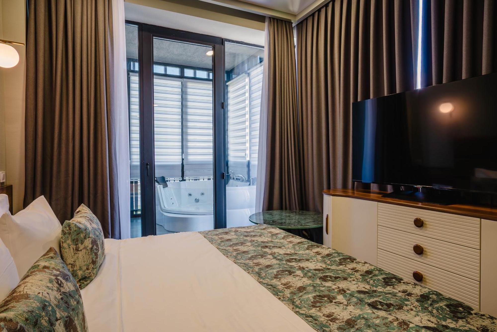 Gori Inn Room photo